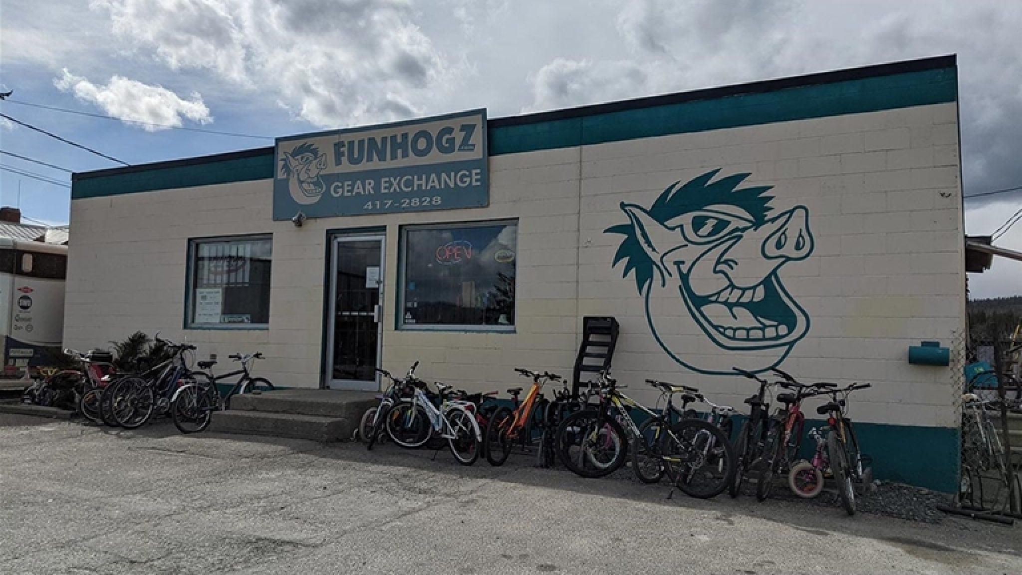Funhogz-exterior-md